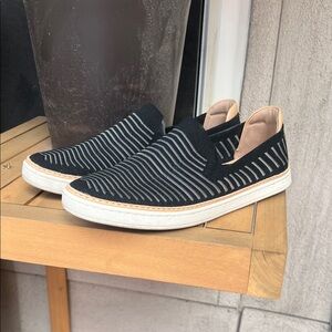 UGG Black Striped Knit Slip-On Sneakers with White Sole